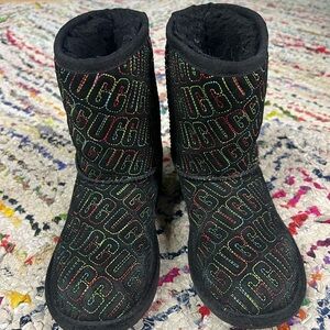 Ugg Classic Kids’ black suede shearling boots US size 4